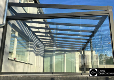 Referenz Leon Überdachung