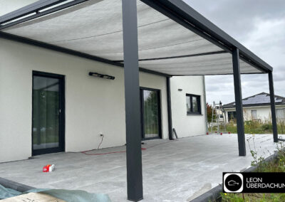 Referenz Leon Überdachung