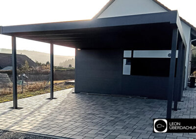 Referenz Leon Überdachung